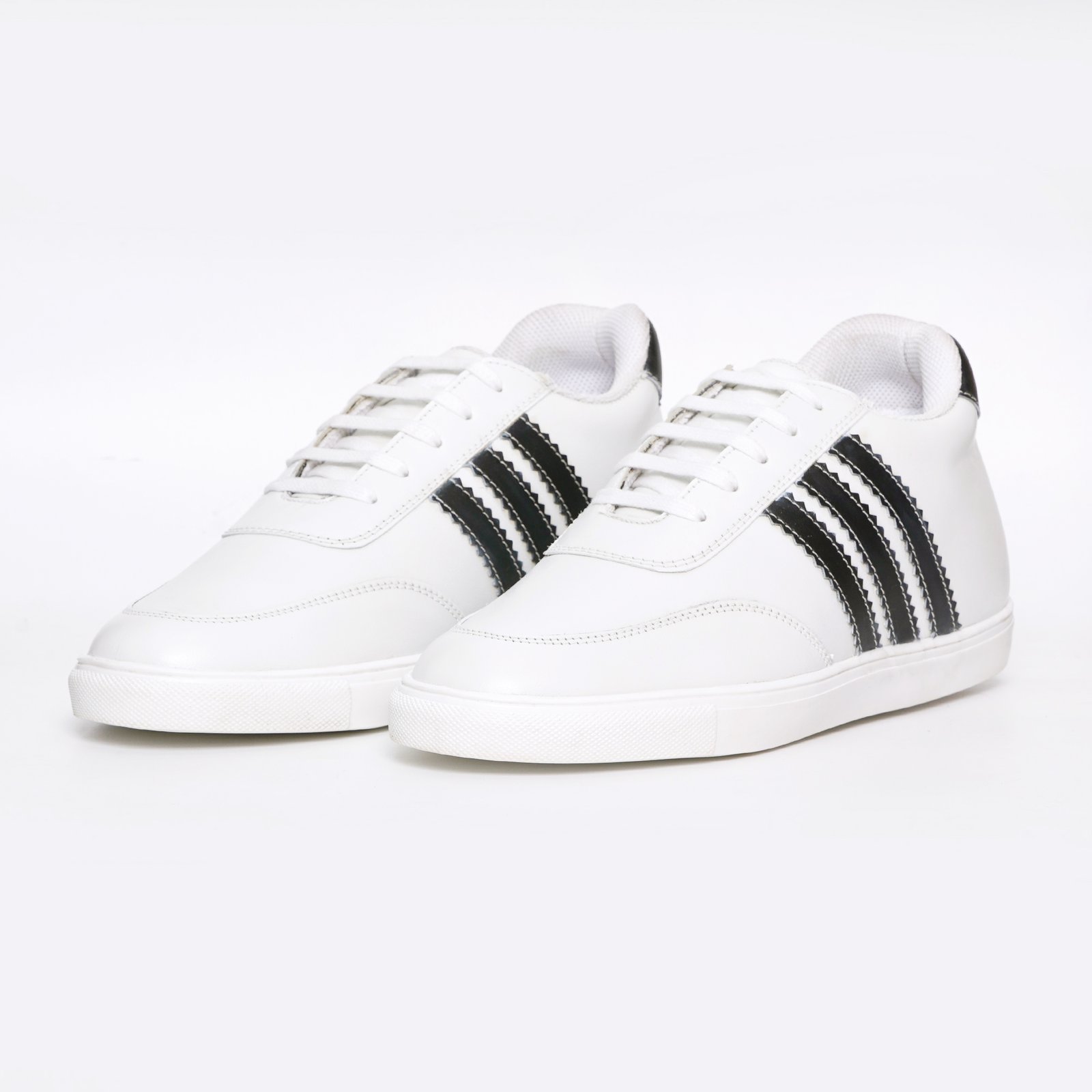 White and Black Sneakers - Image 3