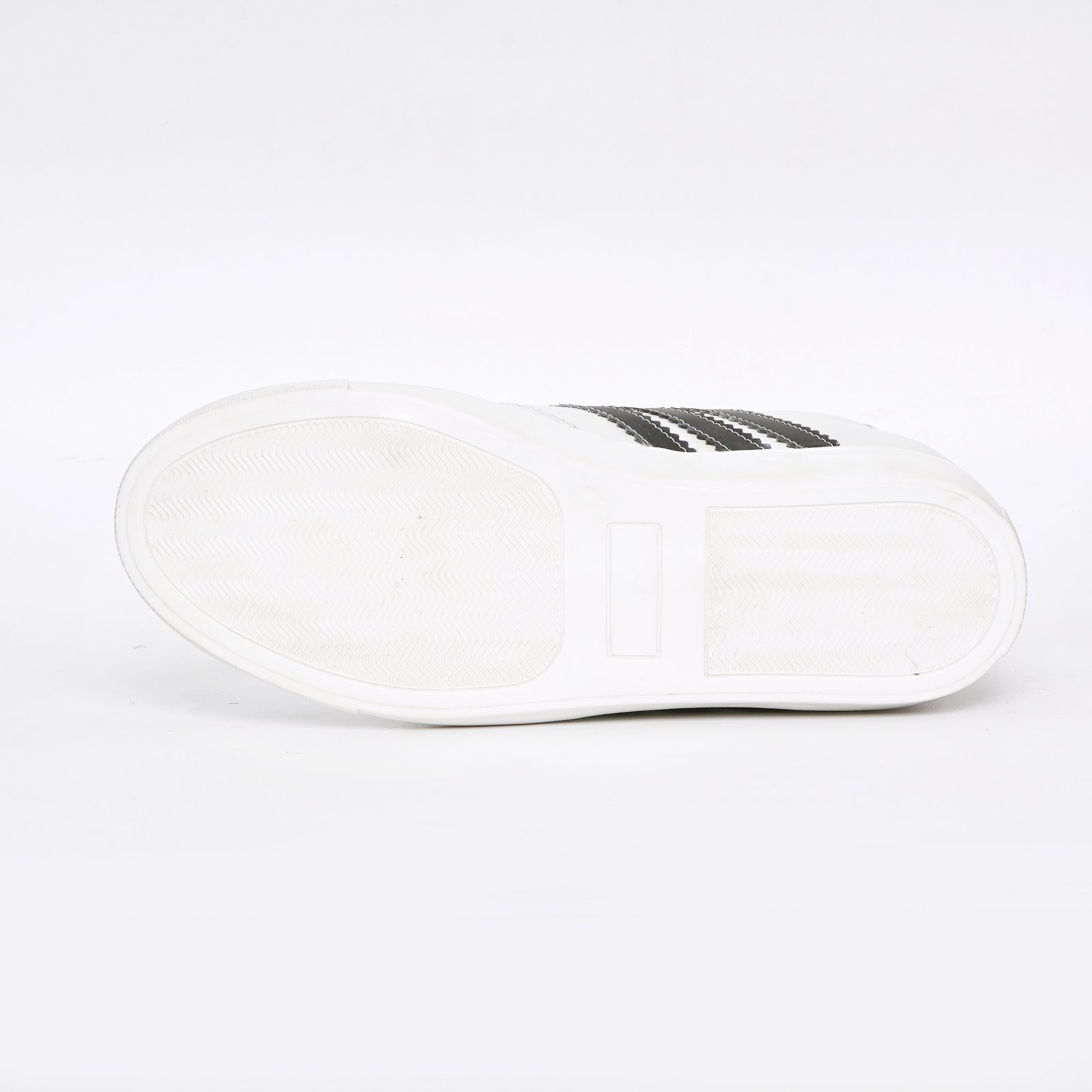 White and Black Sneakers - Image 4