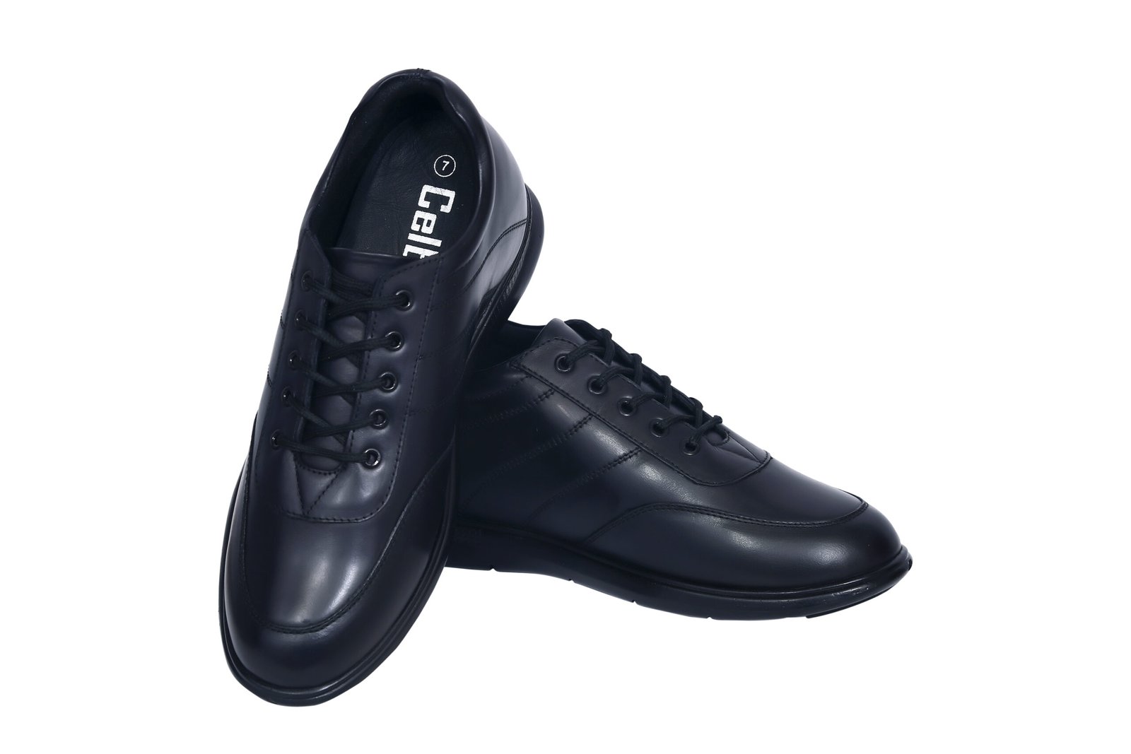 Classic black low top sneakers with a hidden heel - Image 2